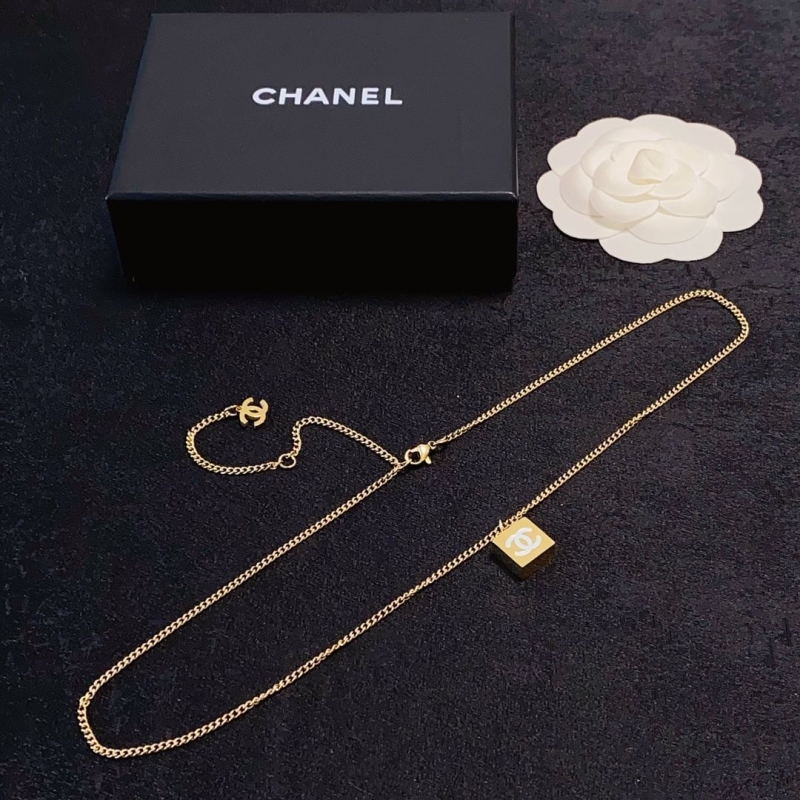 Ch**el necklaces